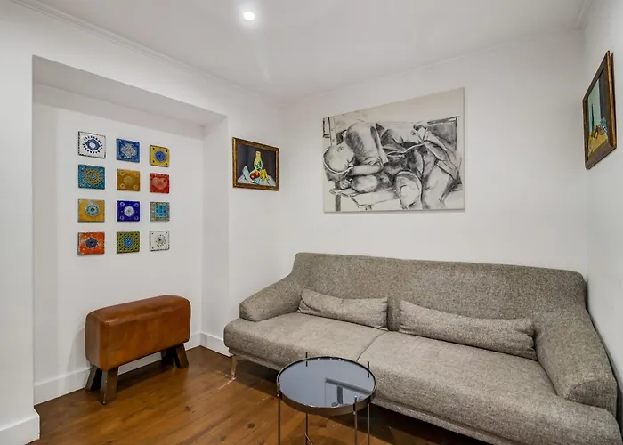 Stay In The Heart Of Alfama