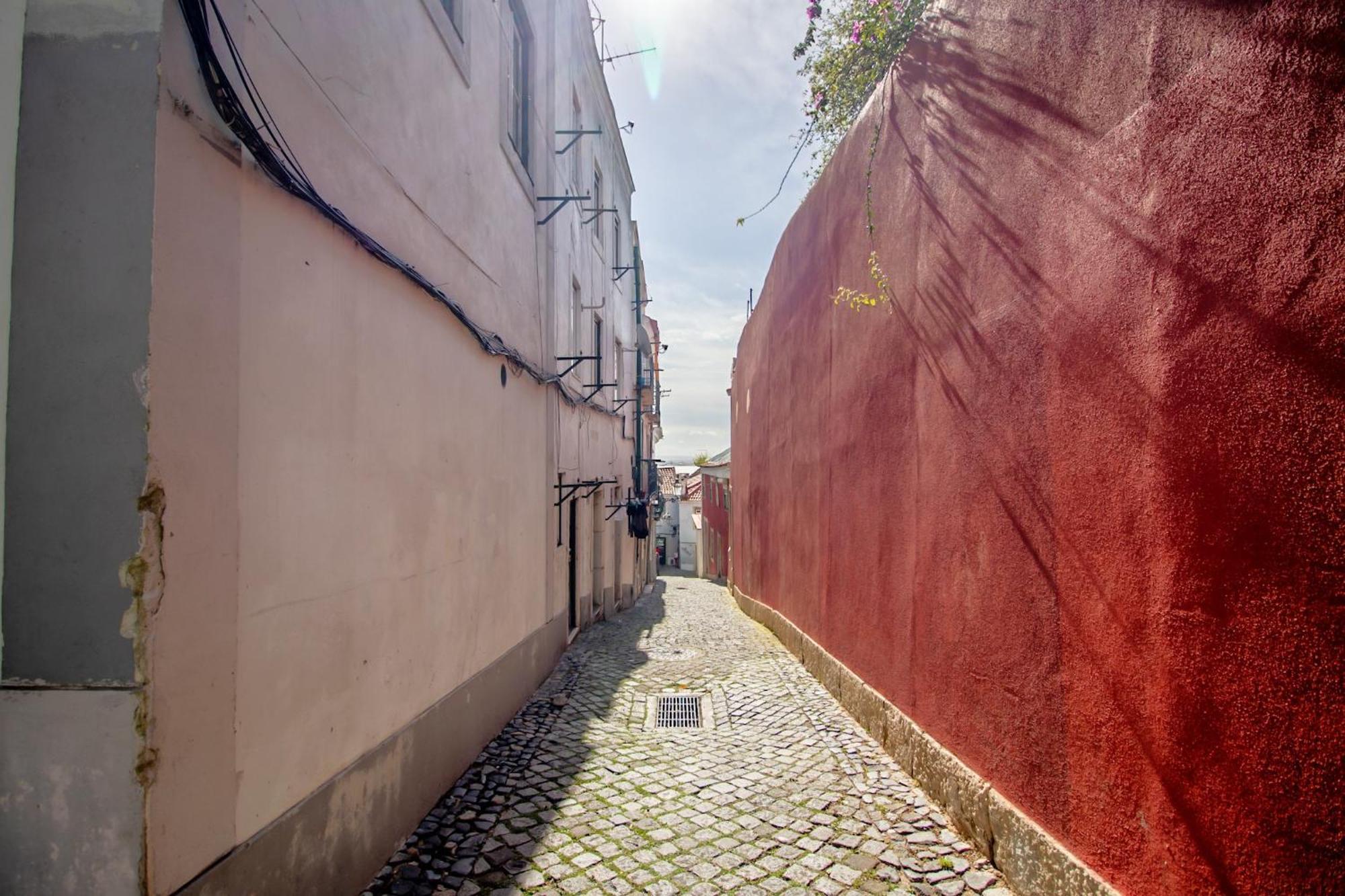 In The Heart Of Alfama Lissabon